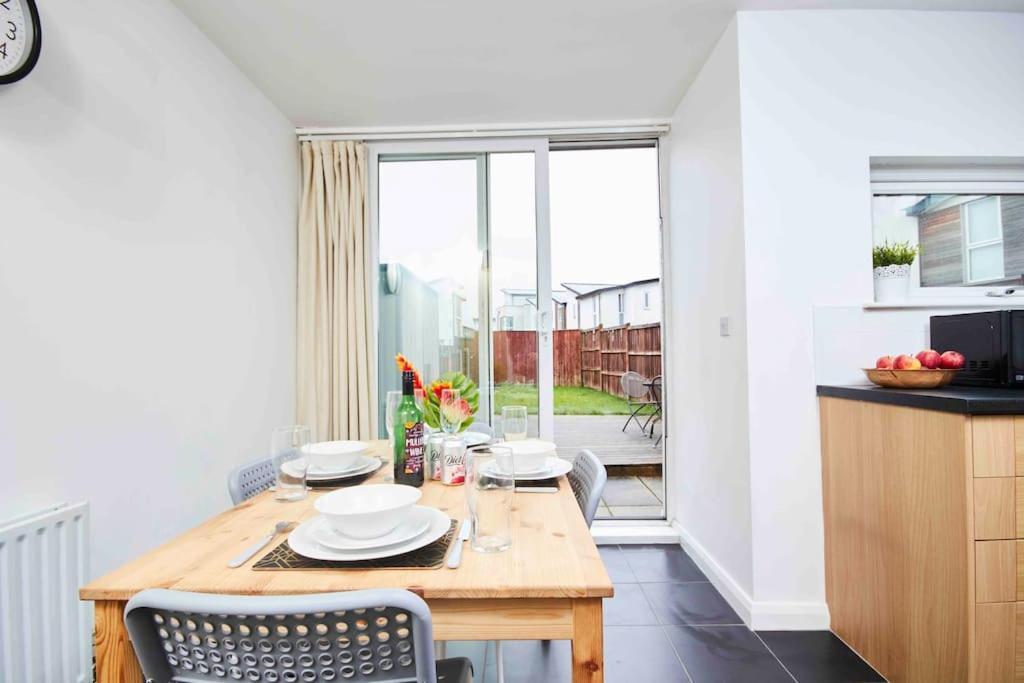 Dellehomes- Free Parking, Wfh, Family-Friendly Manchester Exteriör bild